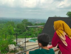 TALAGA LANGIT DESTINASI WISATA DI CIREBON TAWARKAN  PANORAMA BUKIT DAN SENSASI MUSEUM SANTET