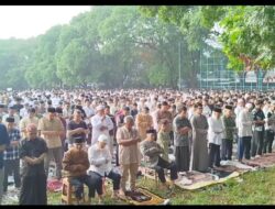 RIBUAN WARGA MUHAMMADIYAH BANDUNG MELAKSANAKAN SHOLAT IEDUL FITRI 1447 HIJRIAH LEBIH AWAL DI LAPANGAN LODAYA