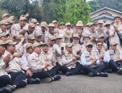 348 PETUGAS PENYELENGGARA IBADAH HAJI (PPIH) ARAB SAUDI 2026 DIBERANGKATKAN PERDANA KE TANAH SUCI 