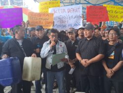 NELAYAN INDRAMAYU DESAK PRESIDEN PRABOWO TURUNKAN HARGA SOLAR NON SUBSIDI