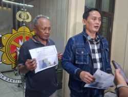 KELUARGA AMAN YANI BANTAH TUDUHAN SEBAGAI OTAK PEMBUNUHAN SATU KELUARGA DI INDRAMAYU 