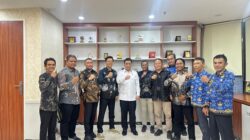 WAMEN DESA PDT TANTANG PETANI MELON INDRAMAYU TINGKATKAN DAYA SAING SKALA NASIONAL
