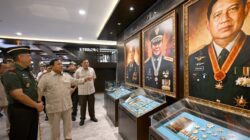PRESIDEN PRABOWO BERIKAN TAKLIMAT KEPADA 1.095 PASIS TNI POLRI DAN RESMIKAN MUSEUM SESKOAD 